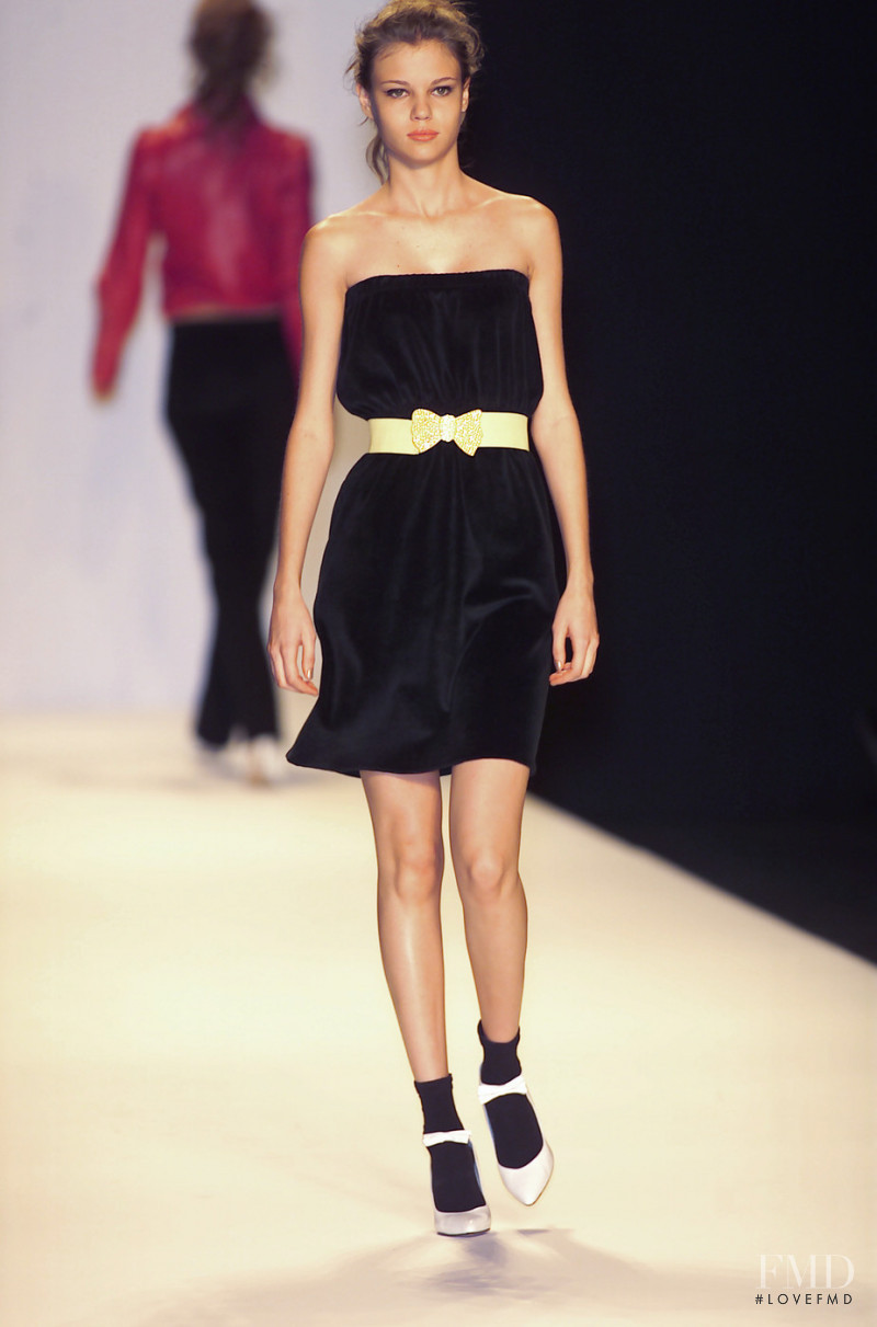 Jill Stuart fashion show for Spring/Summer 2001