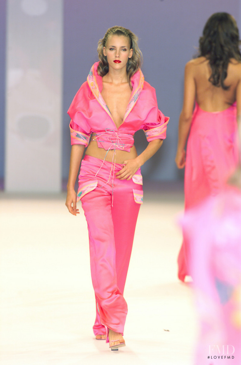 Leonard fashion show for Spring/Summer 2001