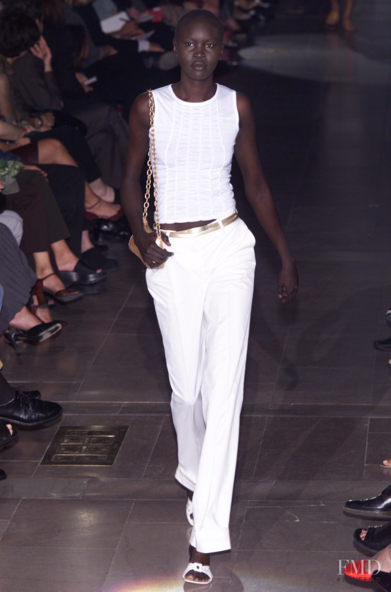 Kenneth Cole New York fashion show for Spring/Summer 2001