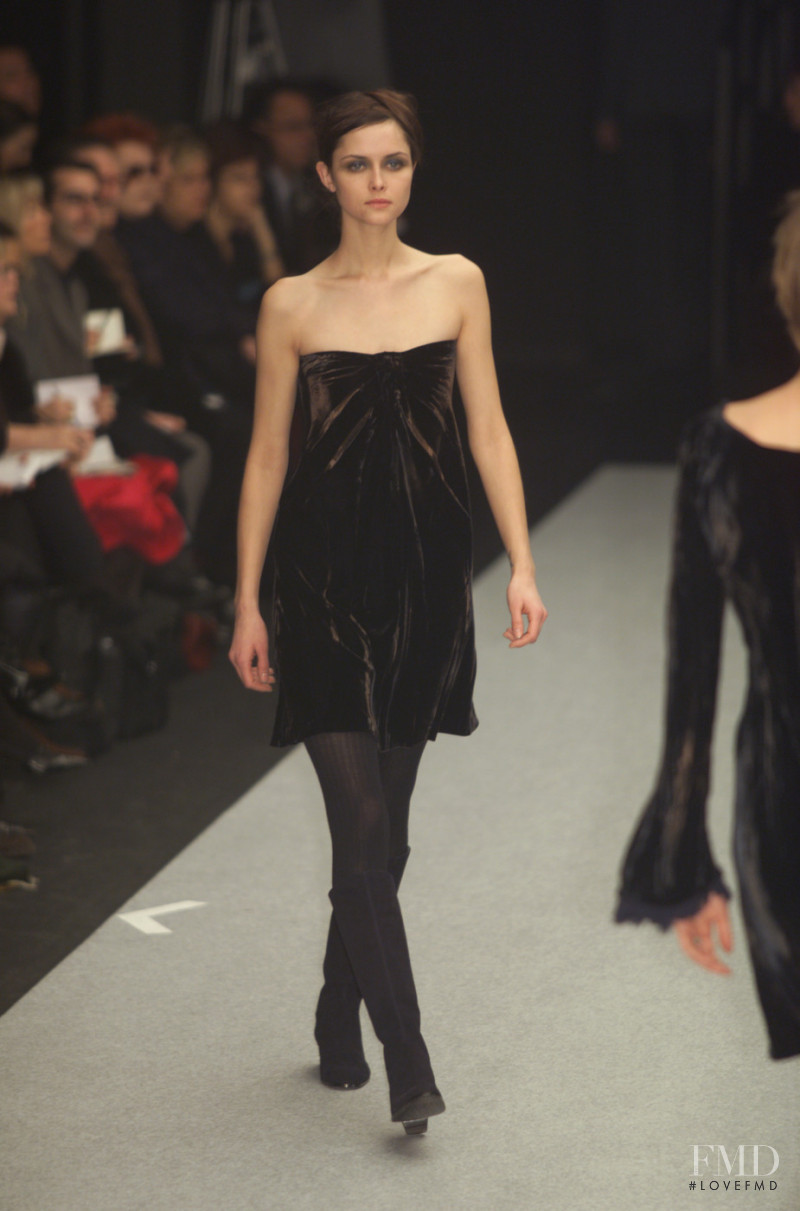Tasha Tilberg featured in  the Alberta Ferretti fashion show for Autumn/Winter 2001