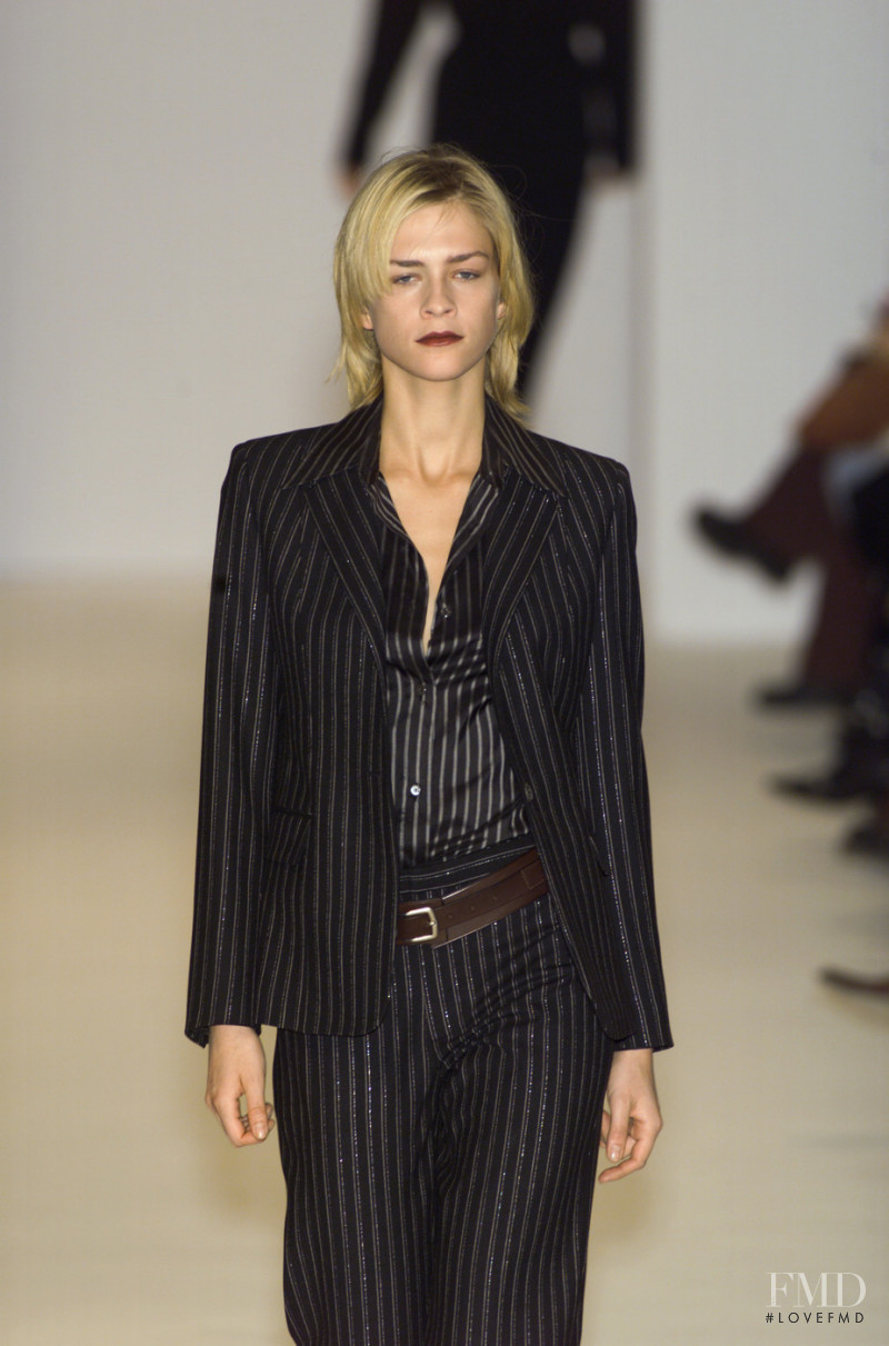 Alberto Biani fashion show for Autumn/Winter 2001