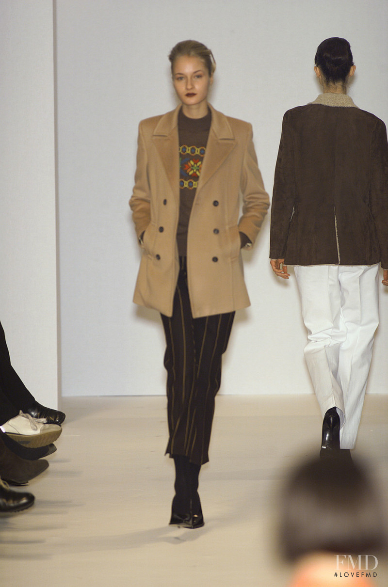 Alberto Biani fashion show for Autumn/Winter 2001