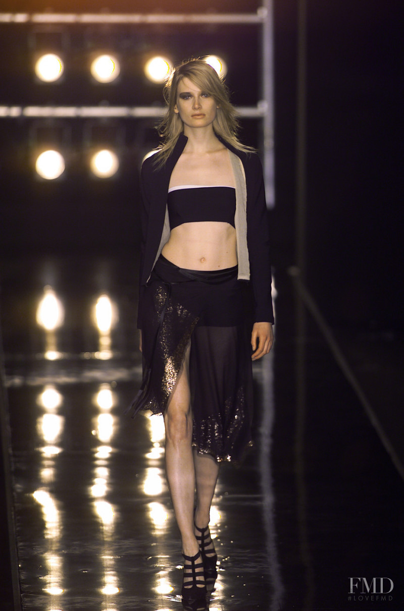 Alessandro Dell\'Acqua fashion show for Autumn/Winter 2001