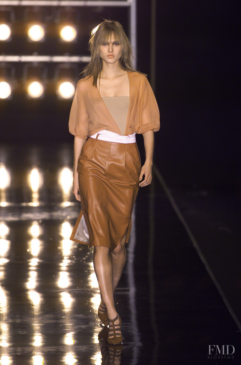 Alessandro Dell\'Acqua fashion show for Autumn/Winter 2001