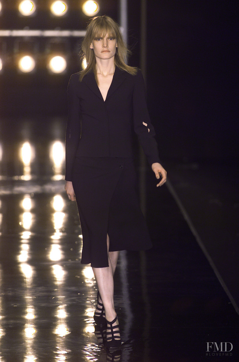 Alessandro Dell\'Acqua fashion show for Autumn/Winter 2001