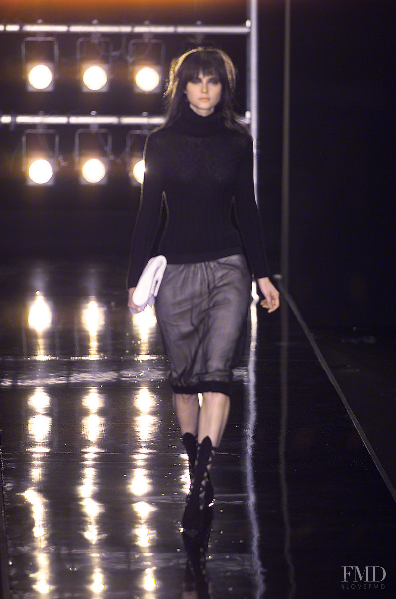 Alessandro Dell\'Acqua fashion show for Autumn/Winter 2001