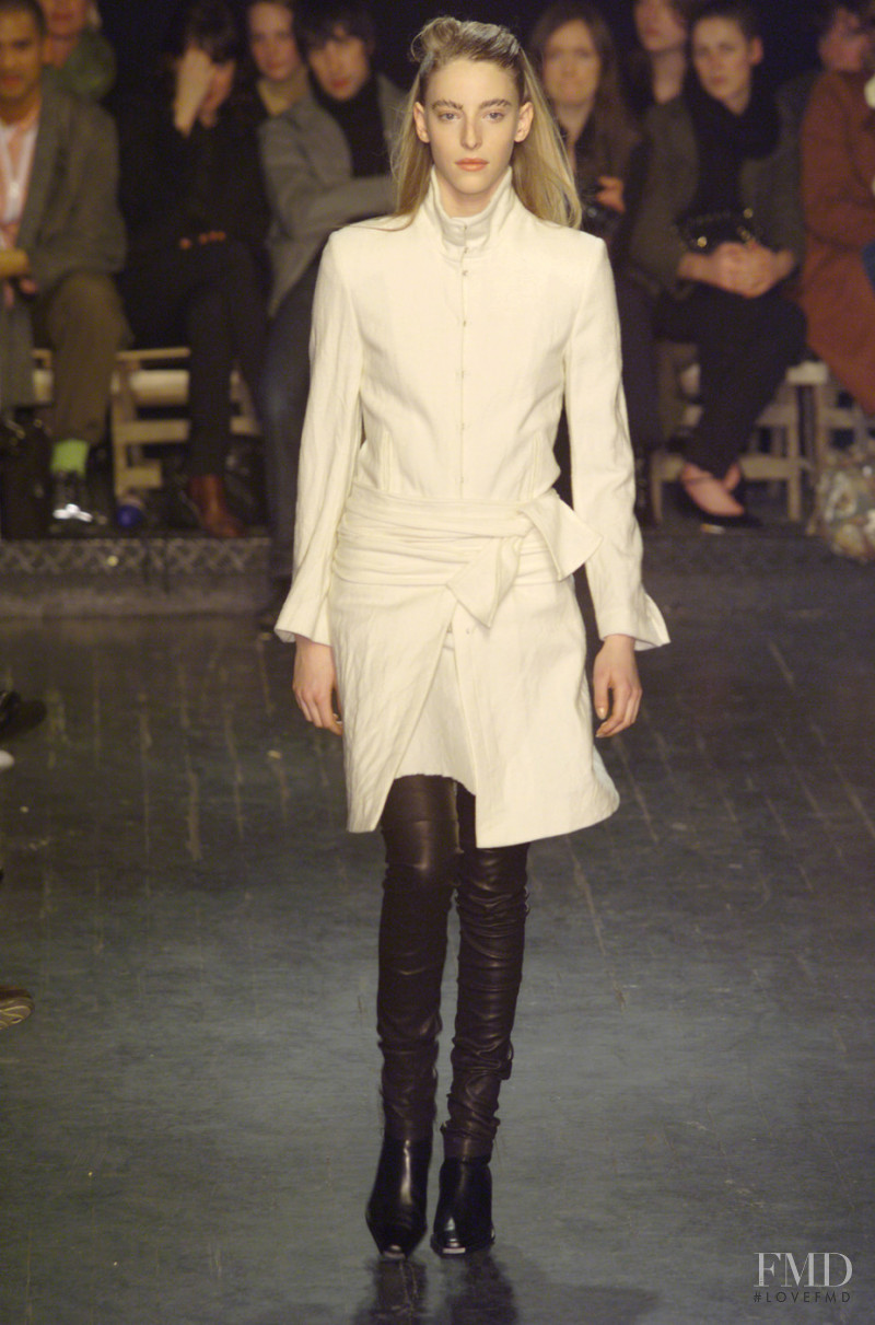 Ann Demeulemeester fashion show for Autumn/Winter 2001