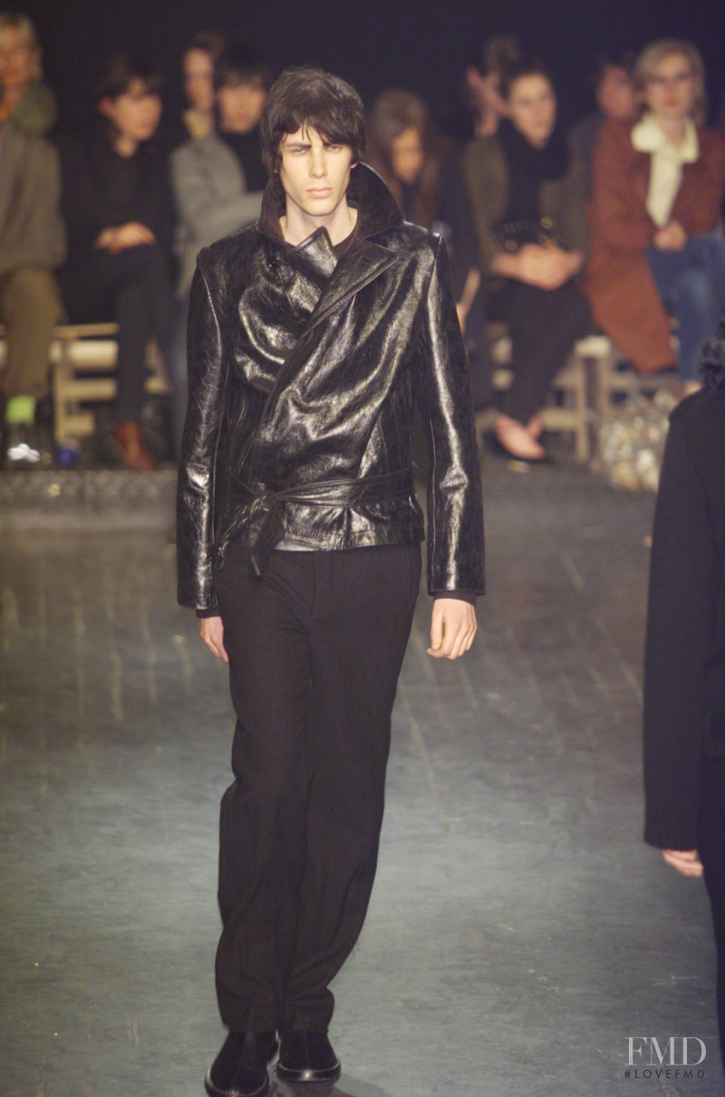 Ann Demeulemeester fashion show for Autumn/Winter 2001