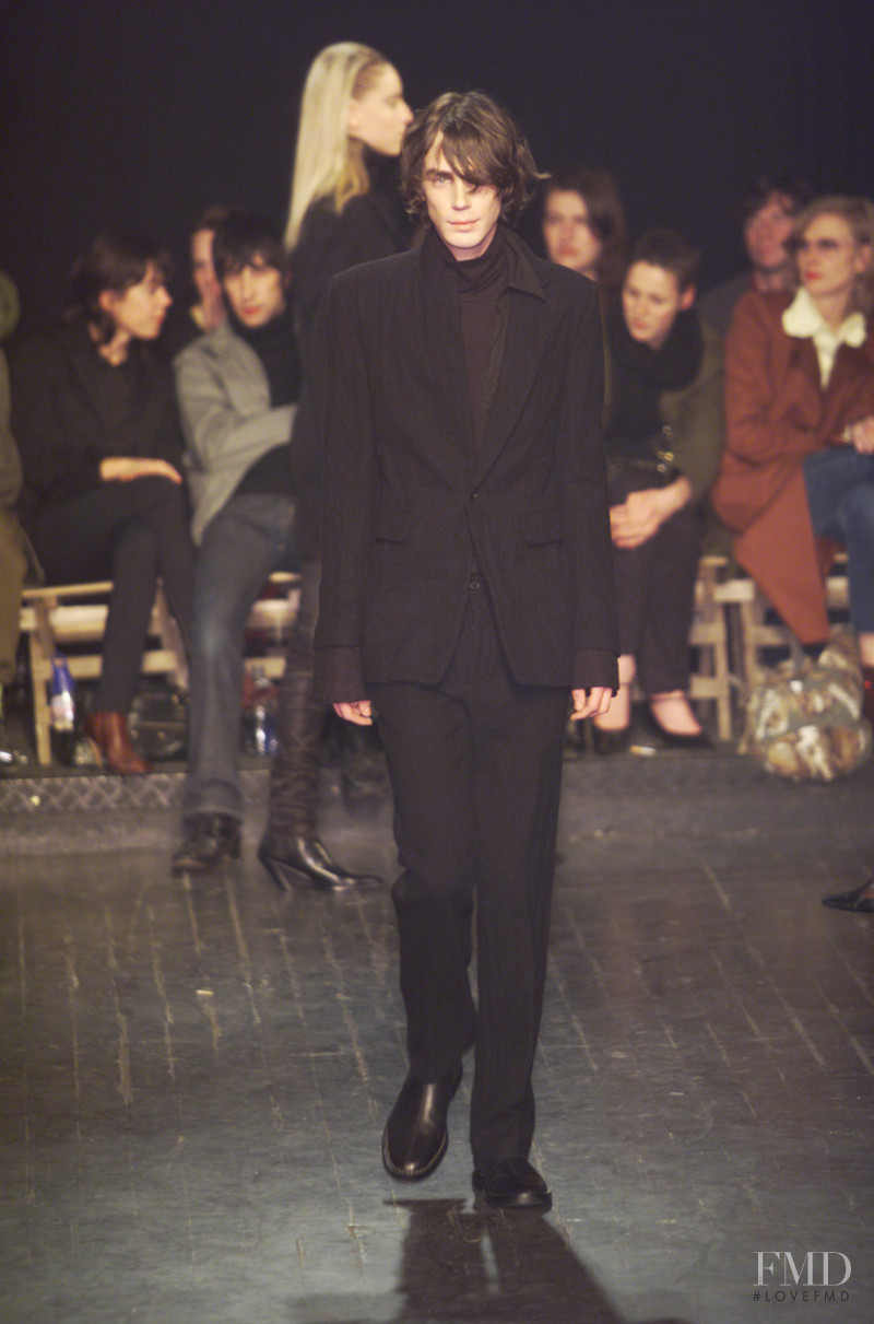 Ann Demeulemeester fashion show for Autumn/Winter 2001