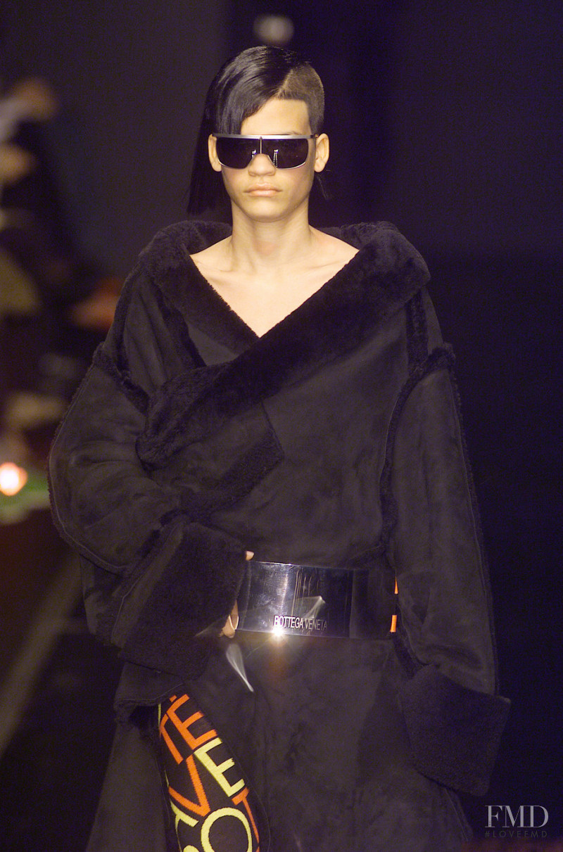 Bottega Veneta fashion show for Autumn/Winter 2001