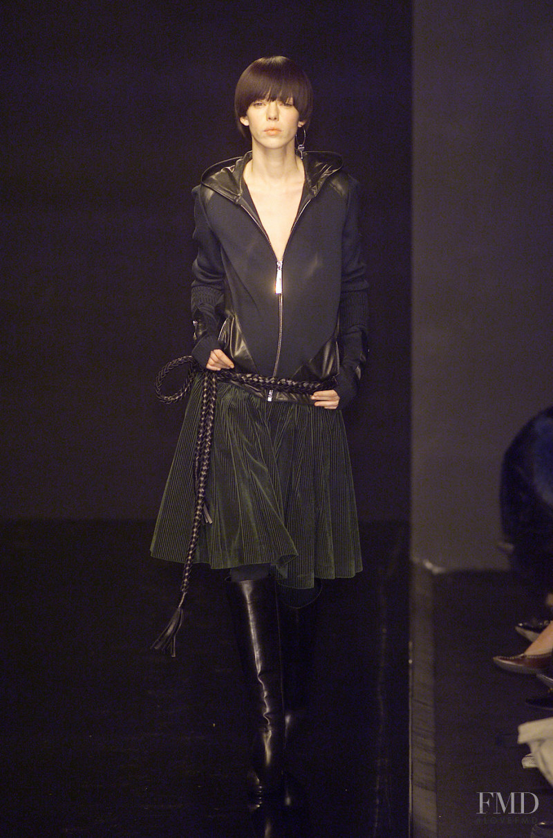 Bottega Veneta fashion show for Autumn/Winter 2001