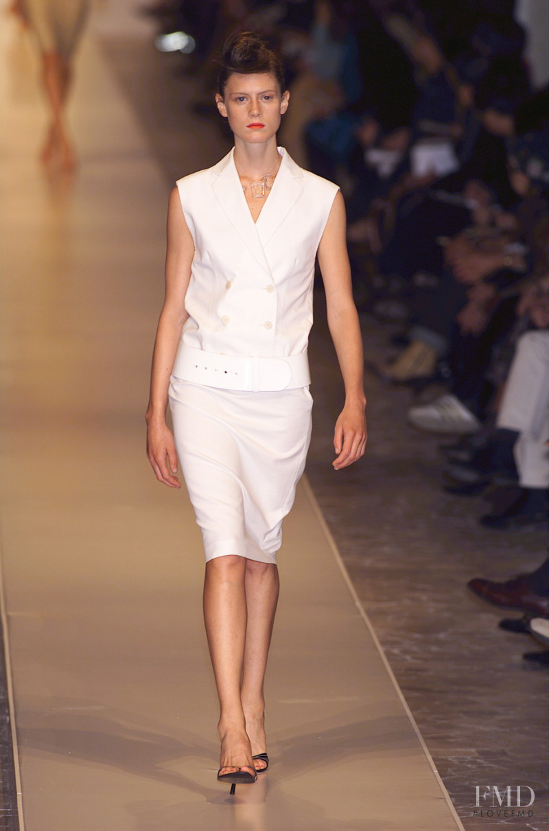 Maska fashion show for Spring/Summer 2001