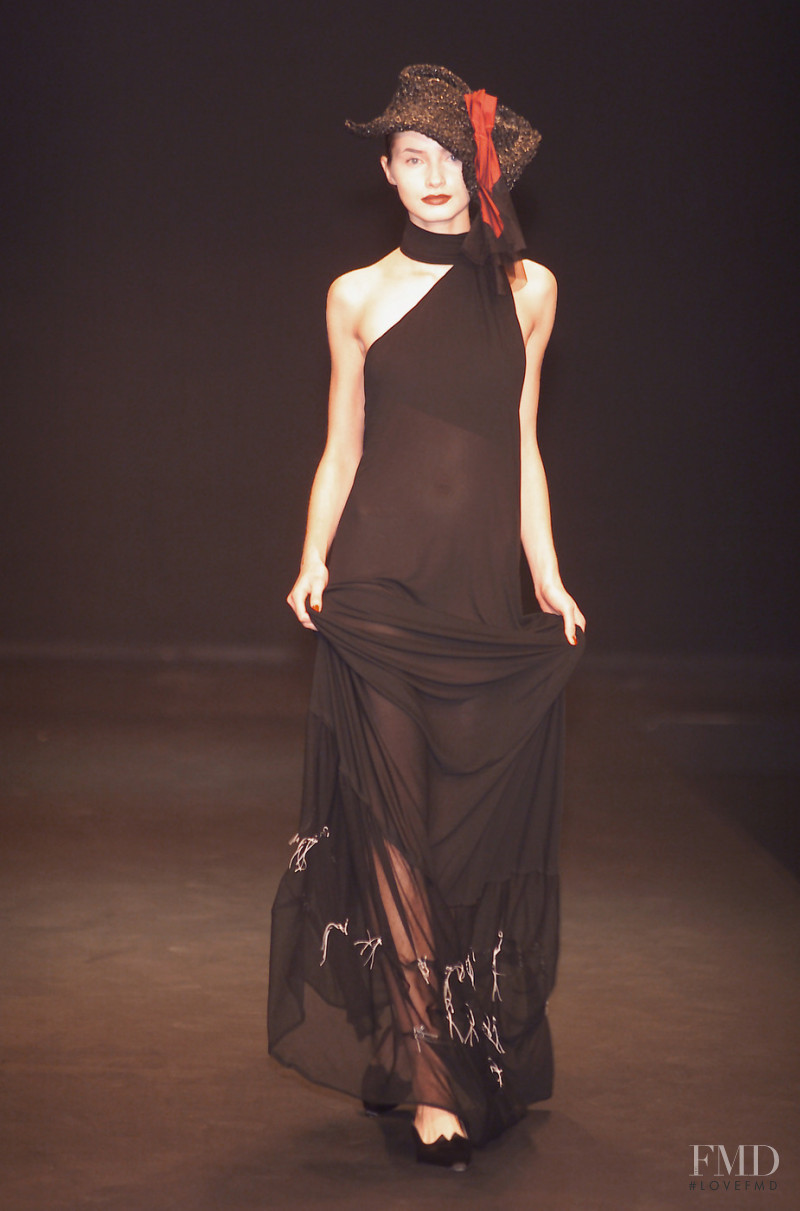 Martino Midali fashion show for Spring/Summer 2001