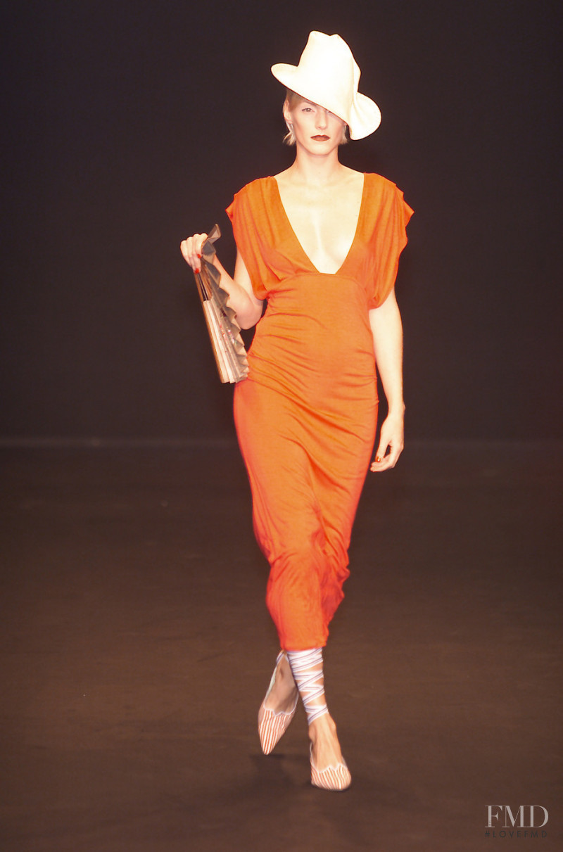 Martino Midali fashion show for Spring/Summer 2001