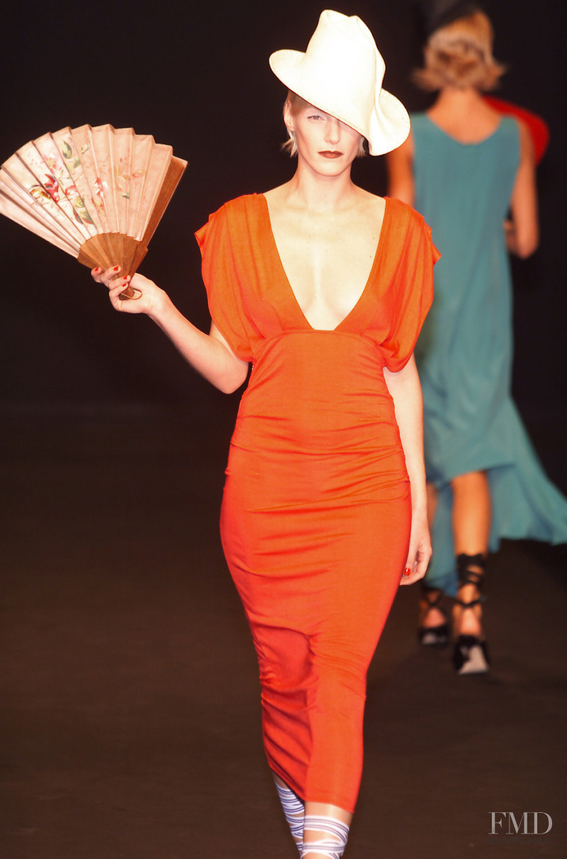 Martino Midali fashion show for Spring/Summer 2001