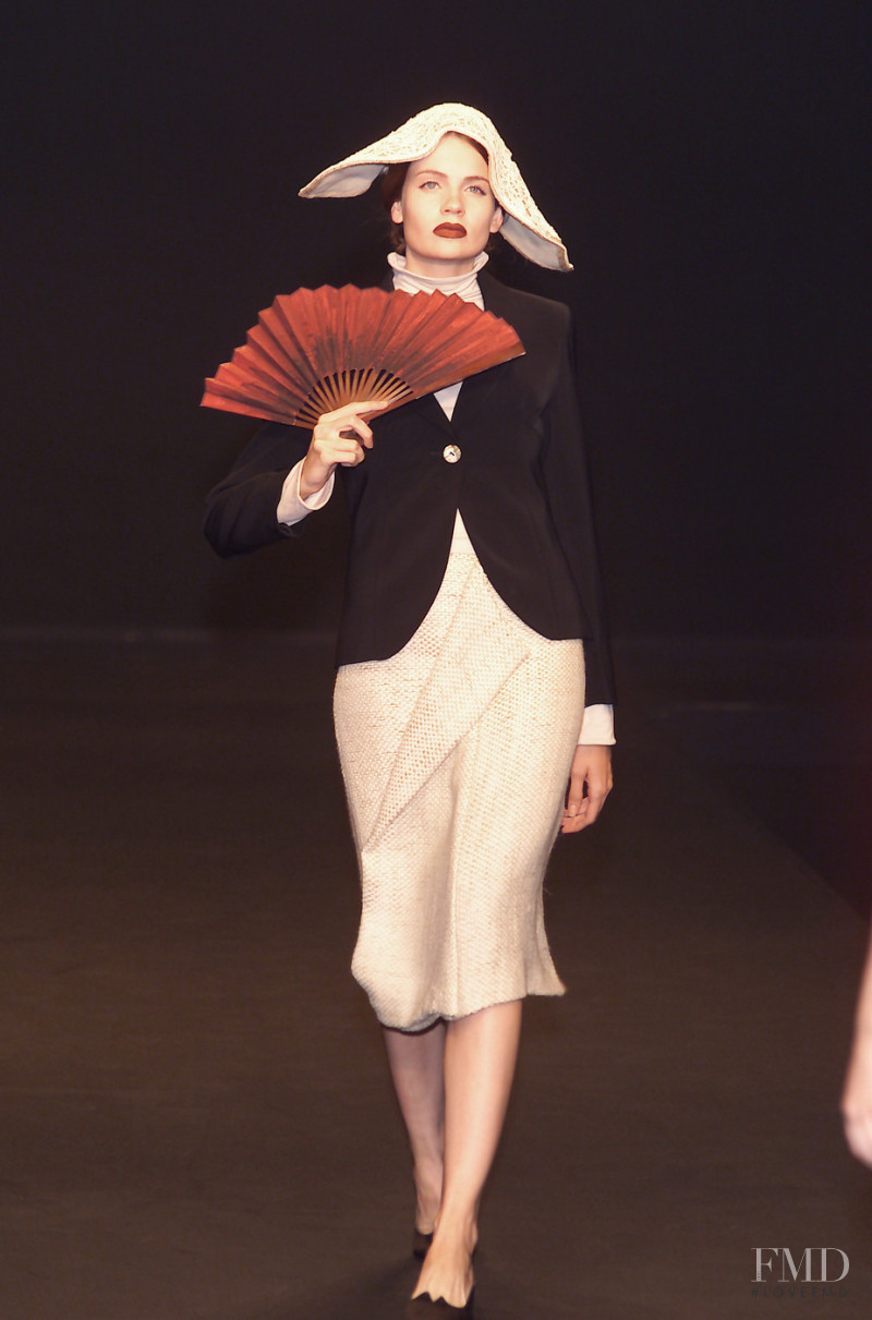 Martino Midali fashion show for Spring/Summer 2001