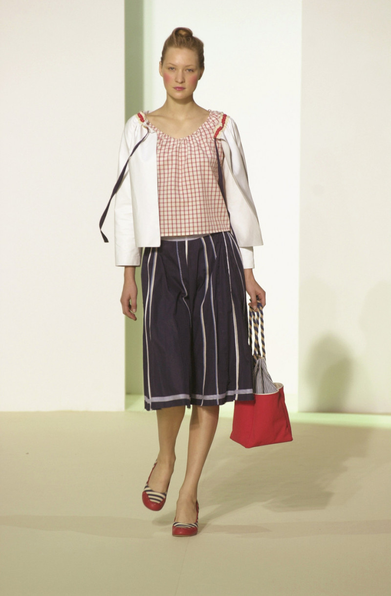 Marni fashion show for Spring/Summer 2001