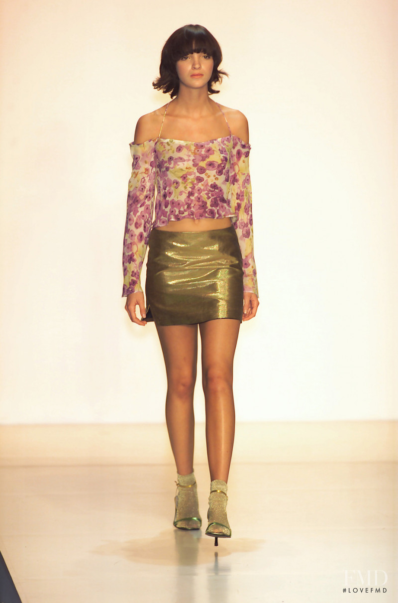 Nicole Miller fashion show for Spring/Summer 2001