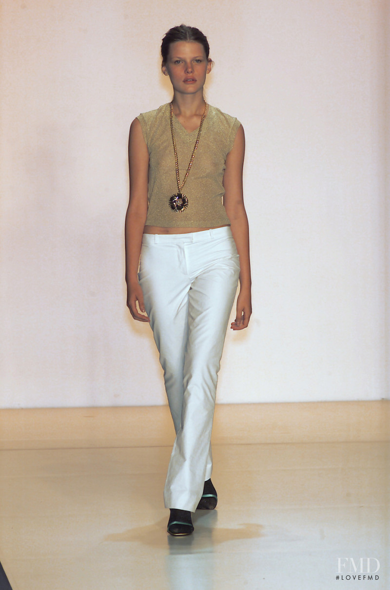 Nicole Miller fashion show for Spring/Summer 2001