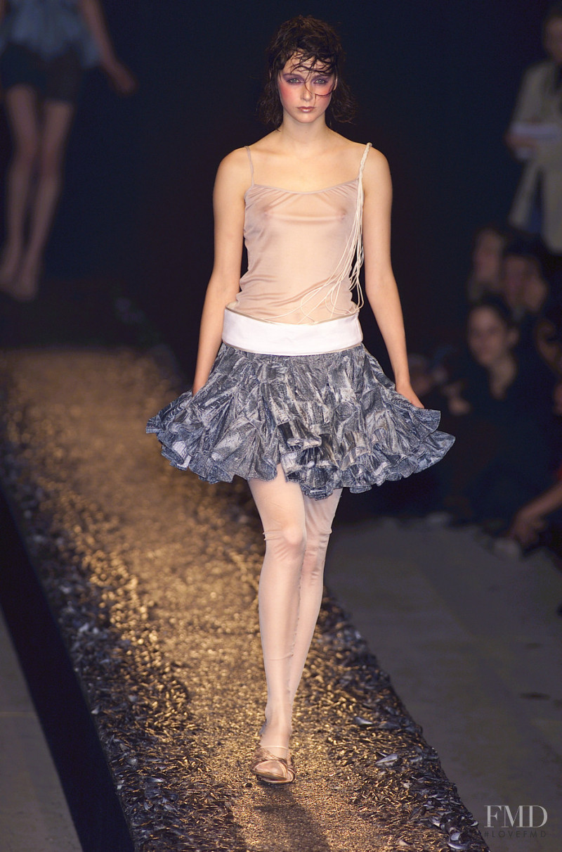 Olivier Theyskens fashion show for Spring/Summer 2001