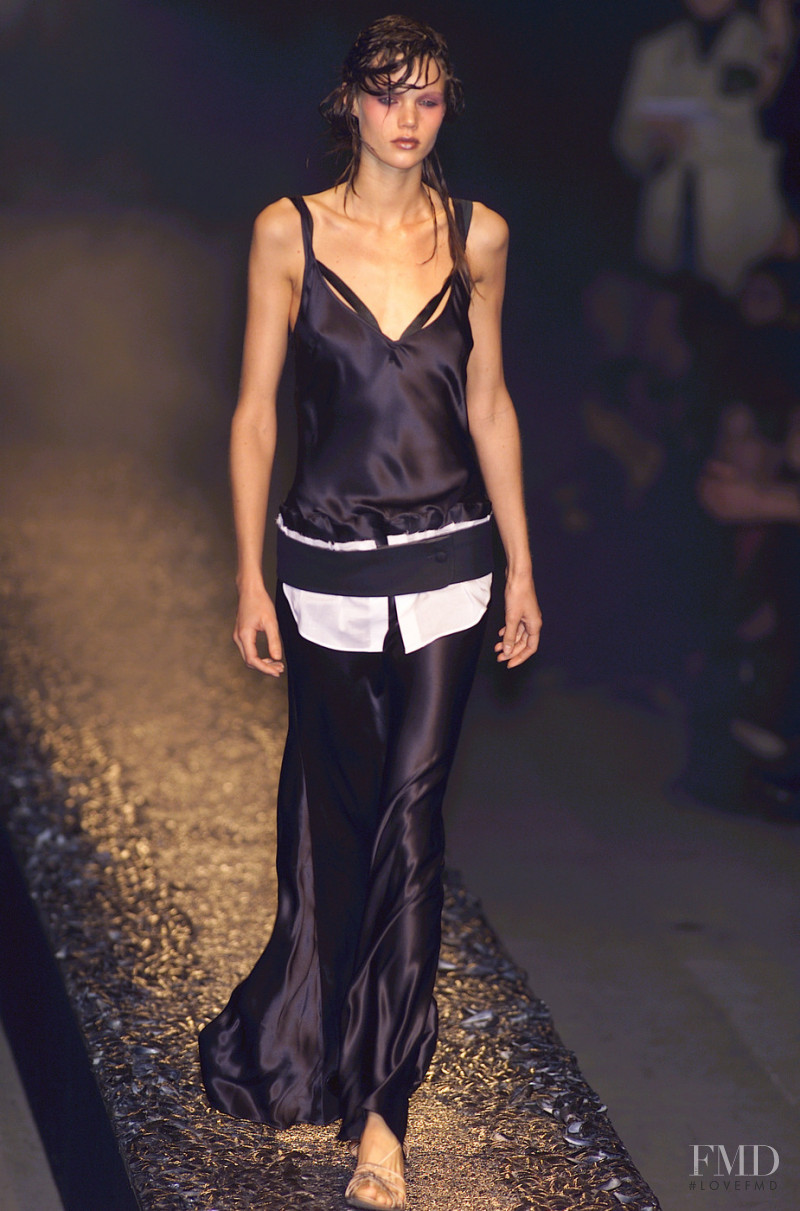 Olivier Theyskens fashion show for Spring/Summer 2001