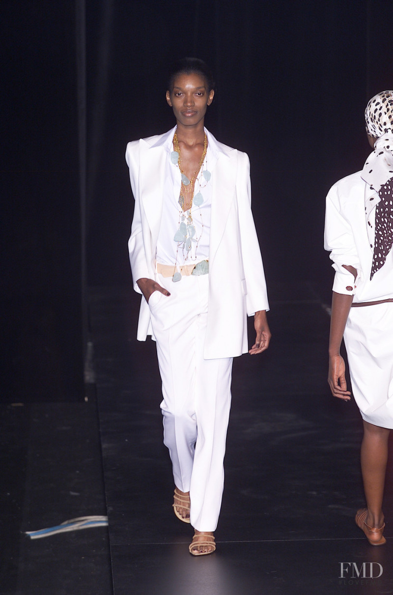 Krizia Top fashion show for Spring/Summer 2001