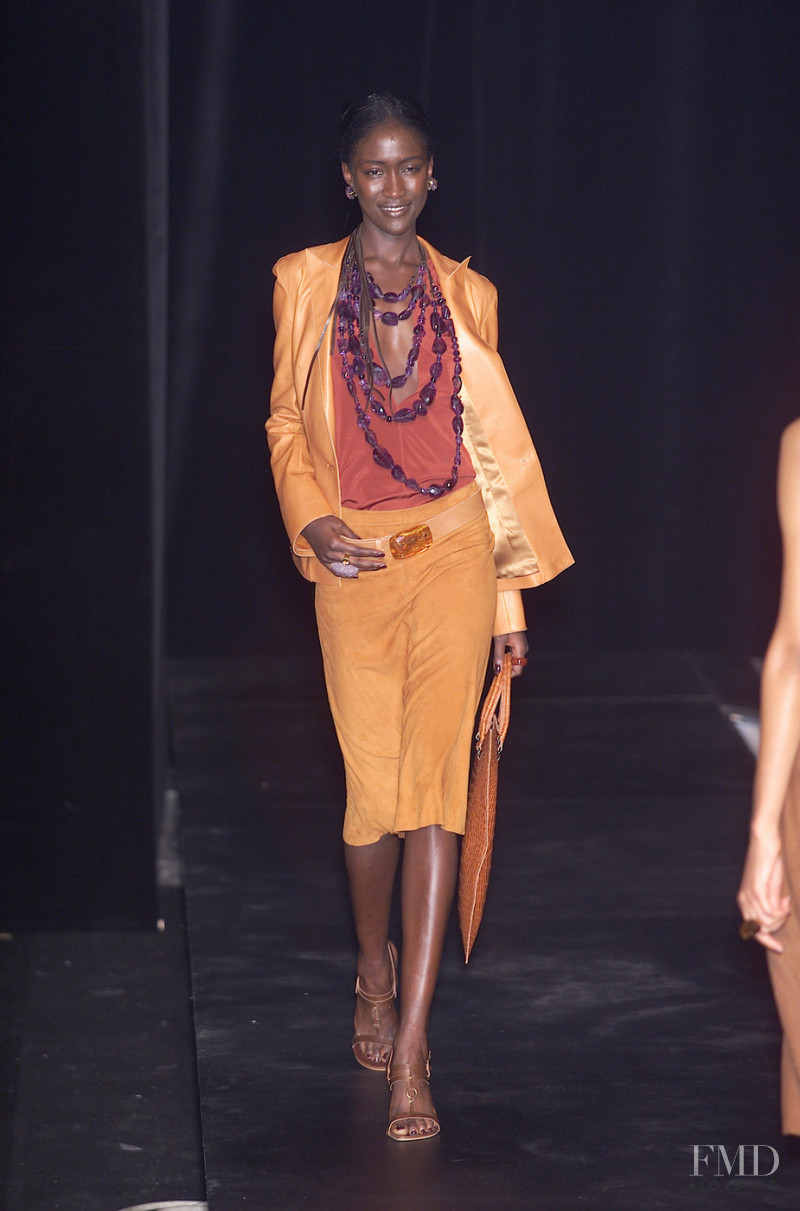 Krizia Top fashion show for Spring/Summer 2001