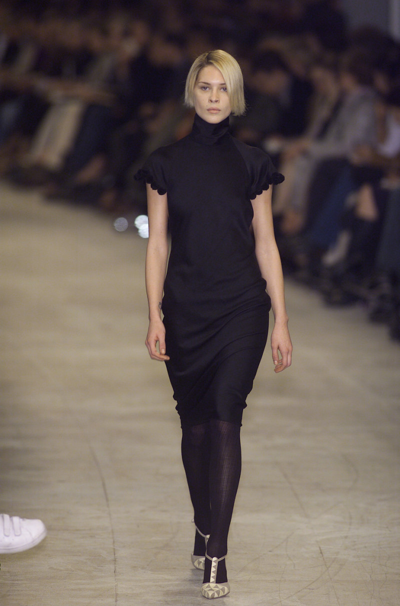 Cerruti fashion show for Autumn/Winter 2001