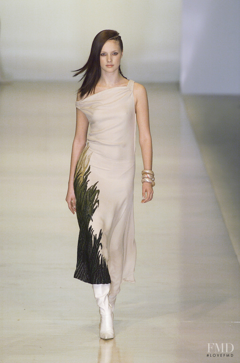 Chloe fashion show for Autumn/Winter 2001