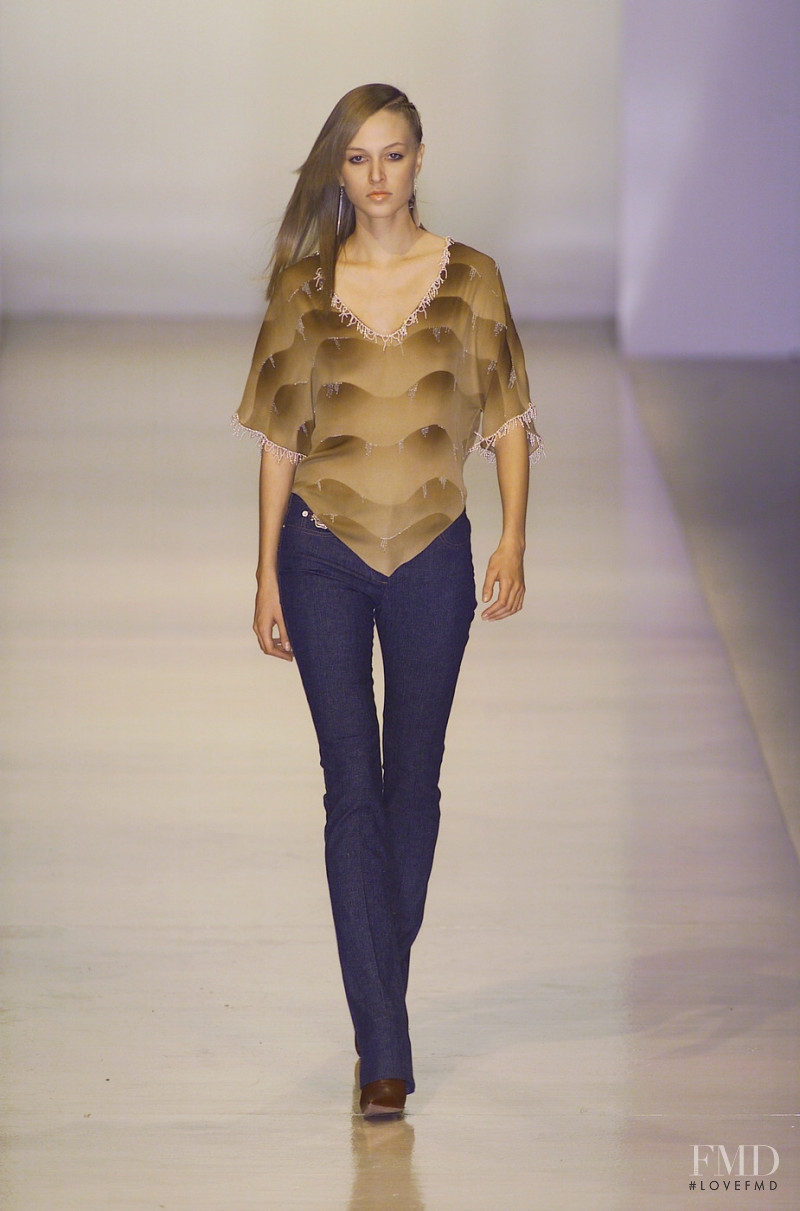 Chloe fashion show for Autumn/Winter 2001