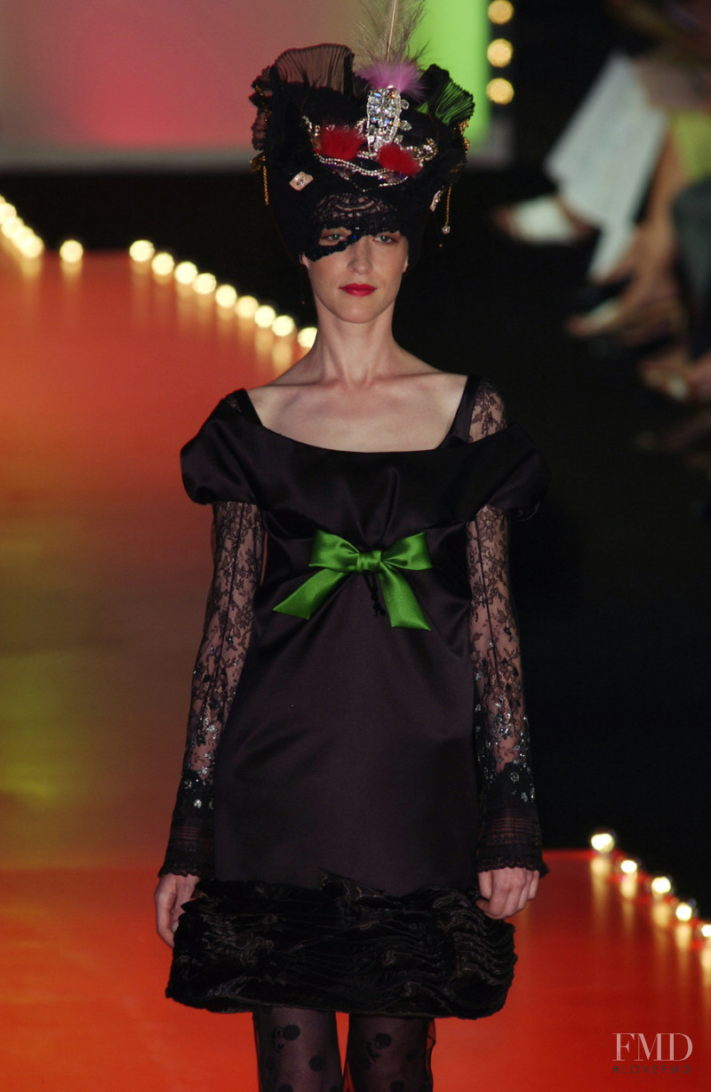 Christian Lacroix Couture fashion show for Autumn/Winter 2001