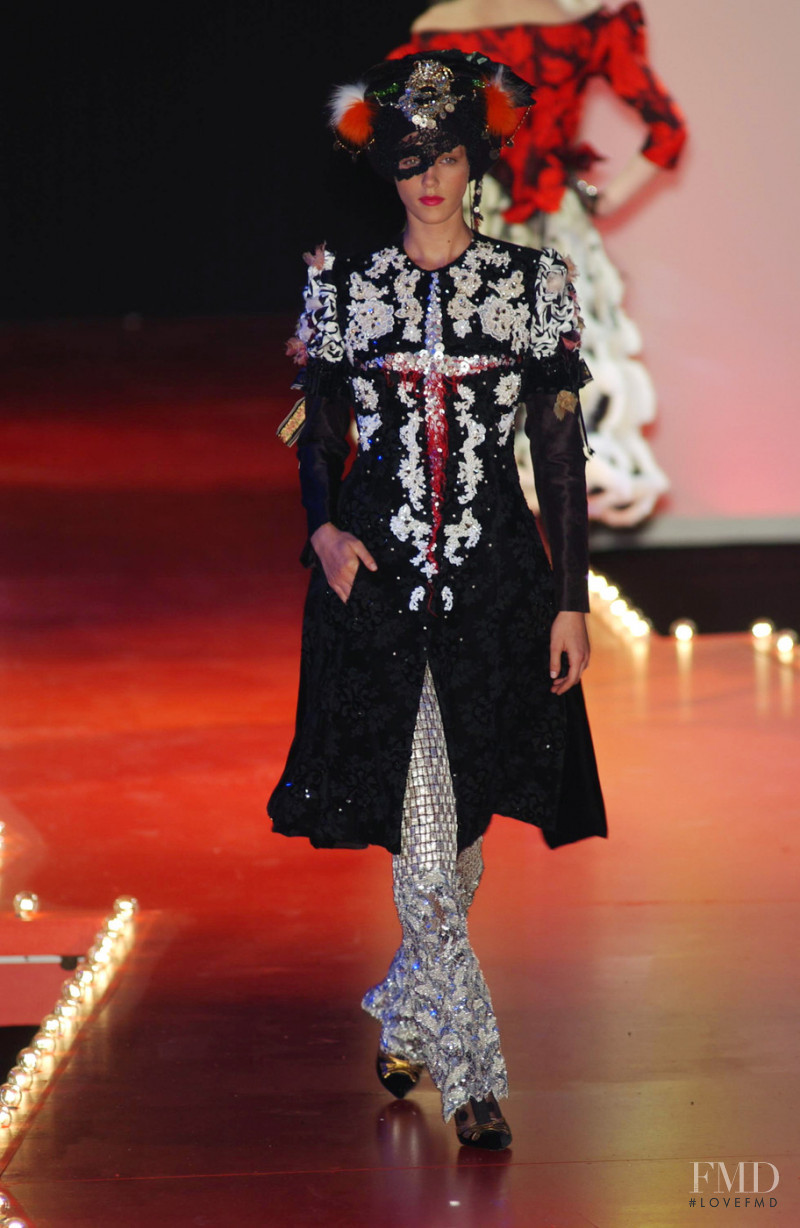 Christian Lacroix Couture fashion show for Autumn/Winter 2001