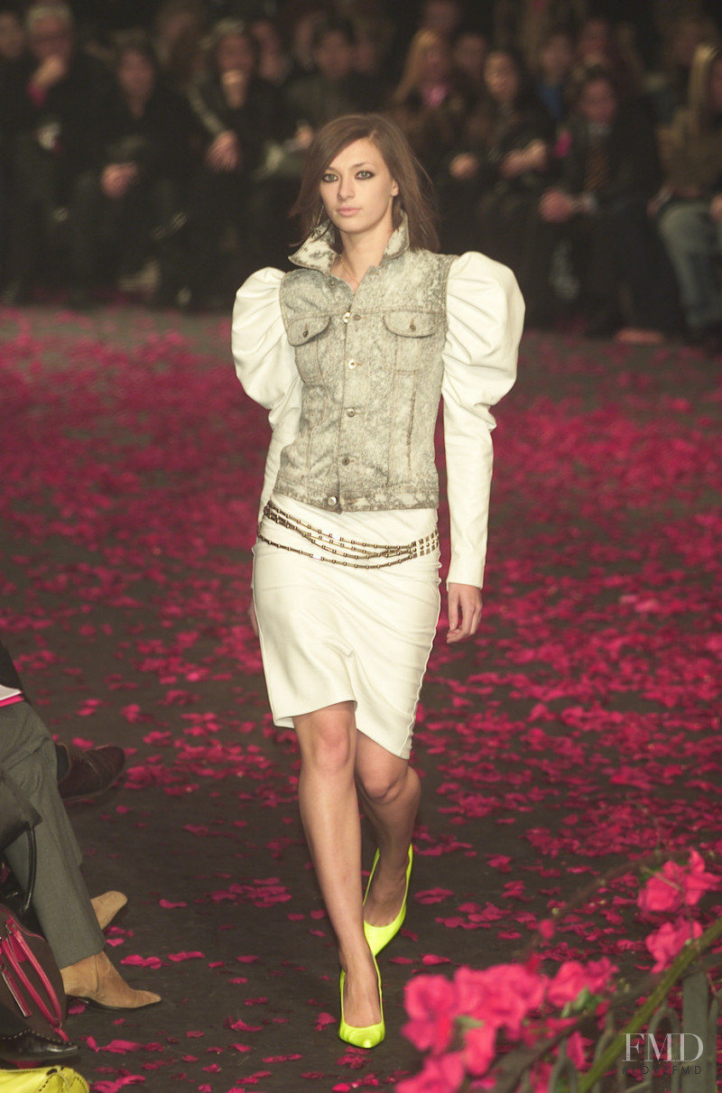 D&G fashion show for Autumn/Winter 2001