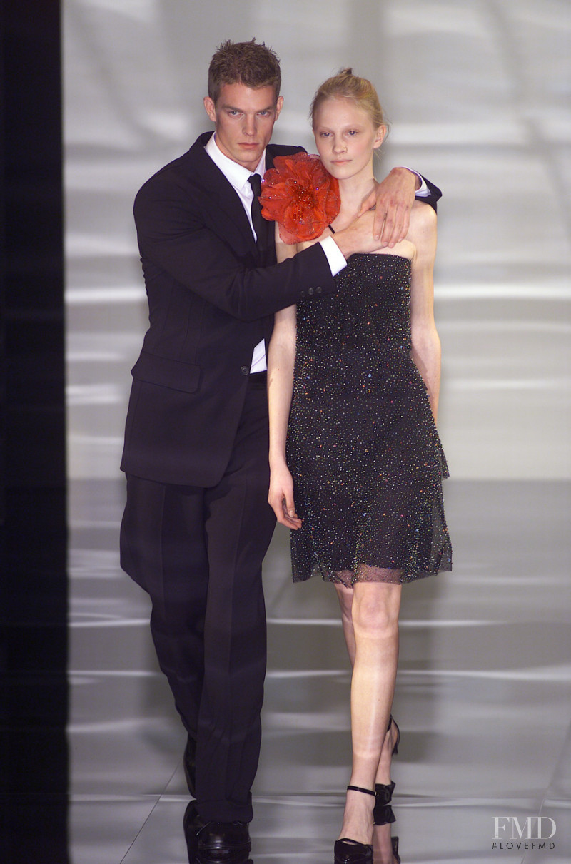 Emporio Armani fashion show for Autumn/Winter 2001