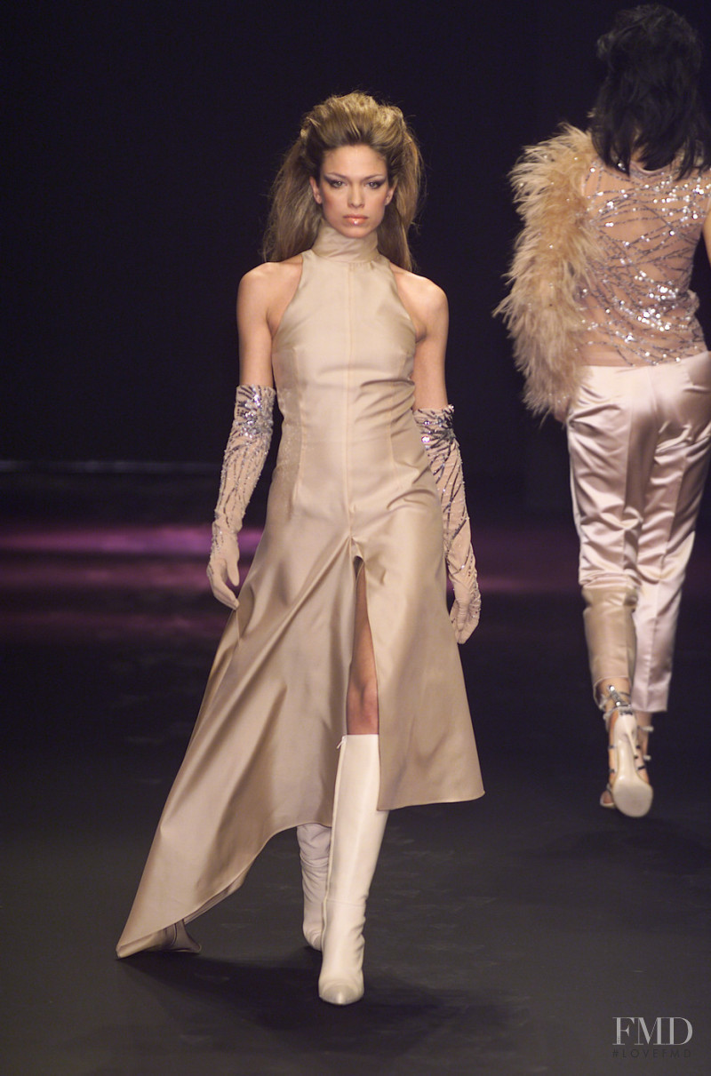 Erreuno fashion show for Autumn/Winter 2001