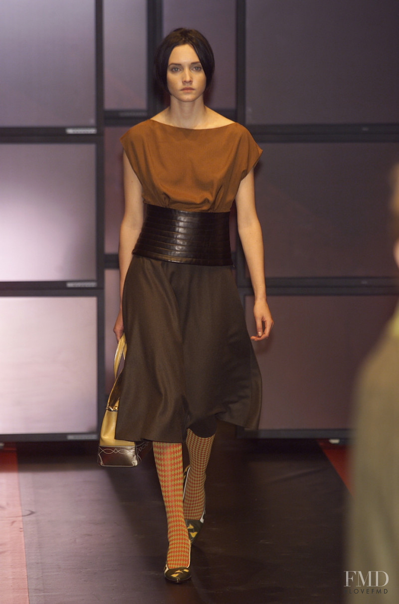 Etro fashion show for Autumn/Winter 2001