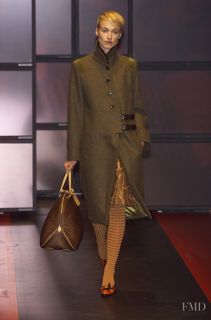 Etro fashion show for Autumn/Winter 2001