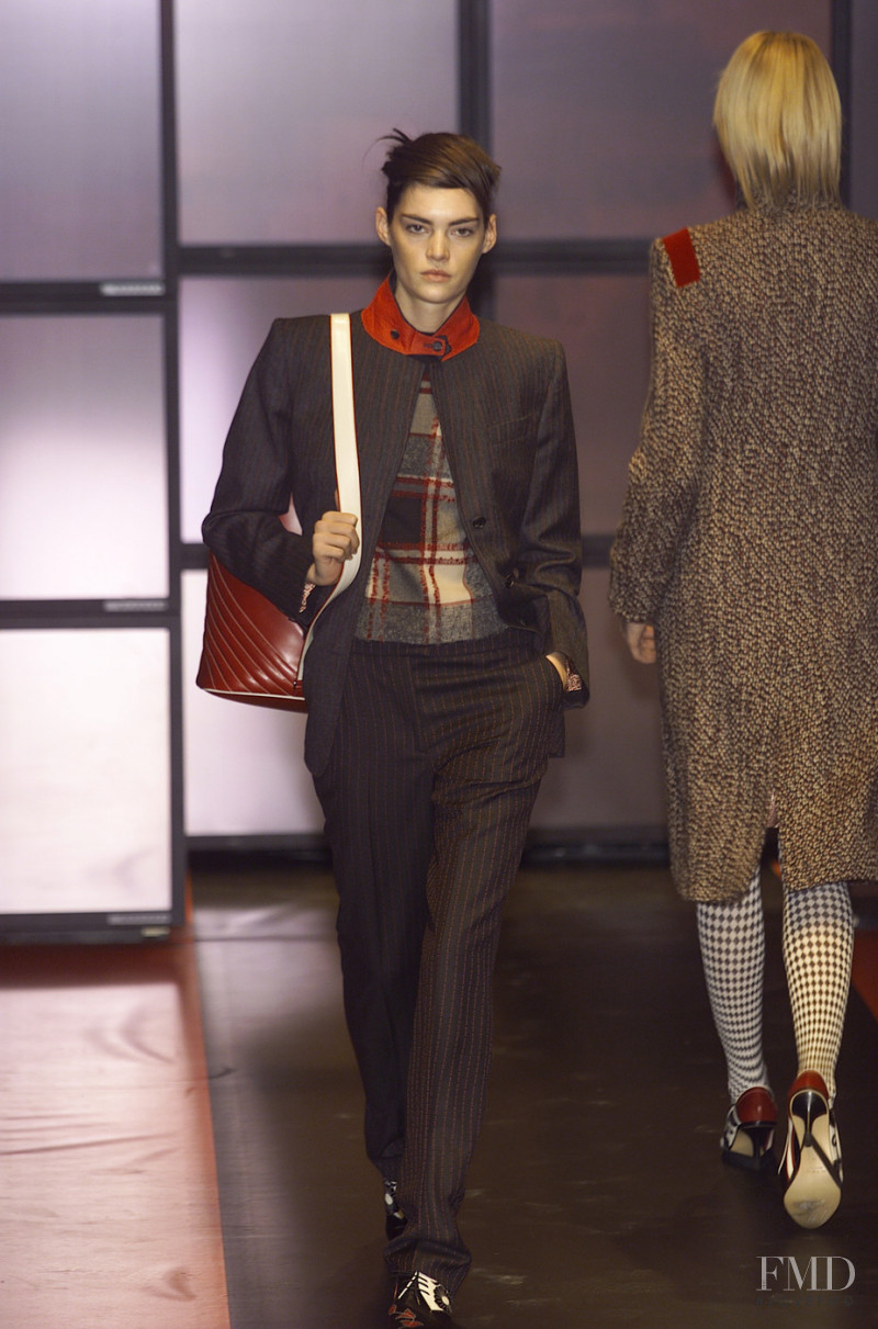 Etro fashion show for Autumn/Winter 2001