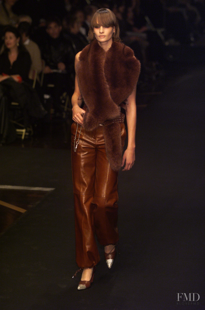 Gianfranco Ferré fashion show for Autumn/Winter 2001