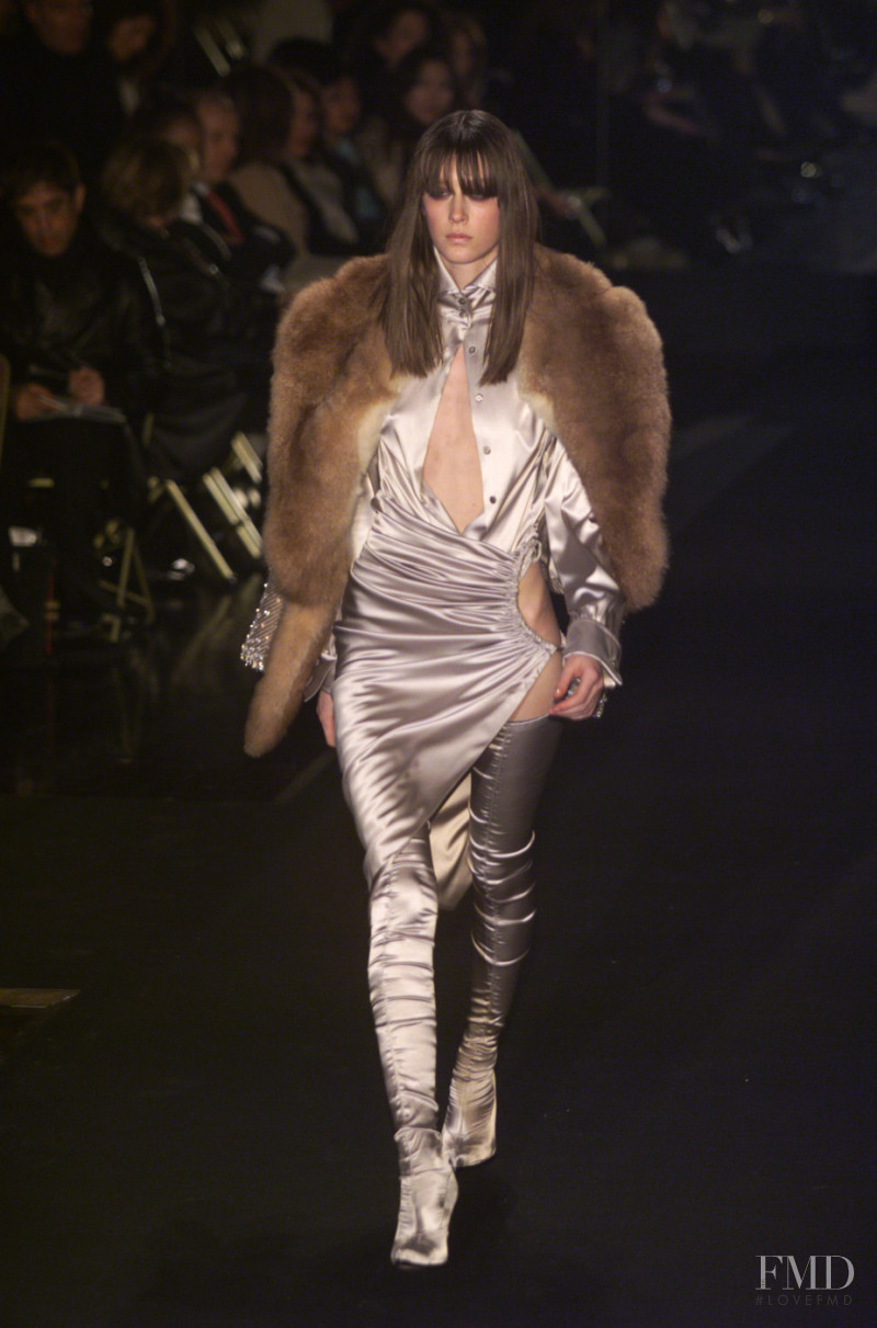 Gianfranco Ferré fashion show for Autumn/Winter 2001