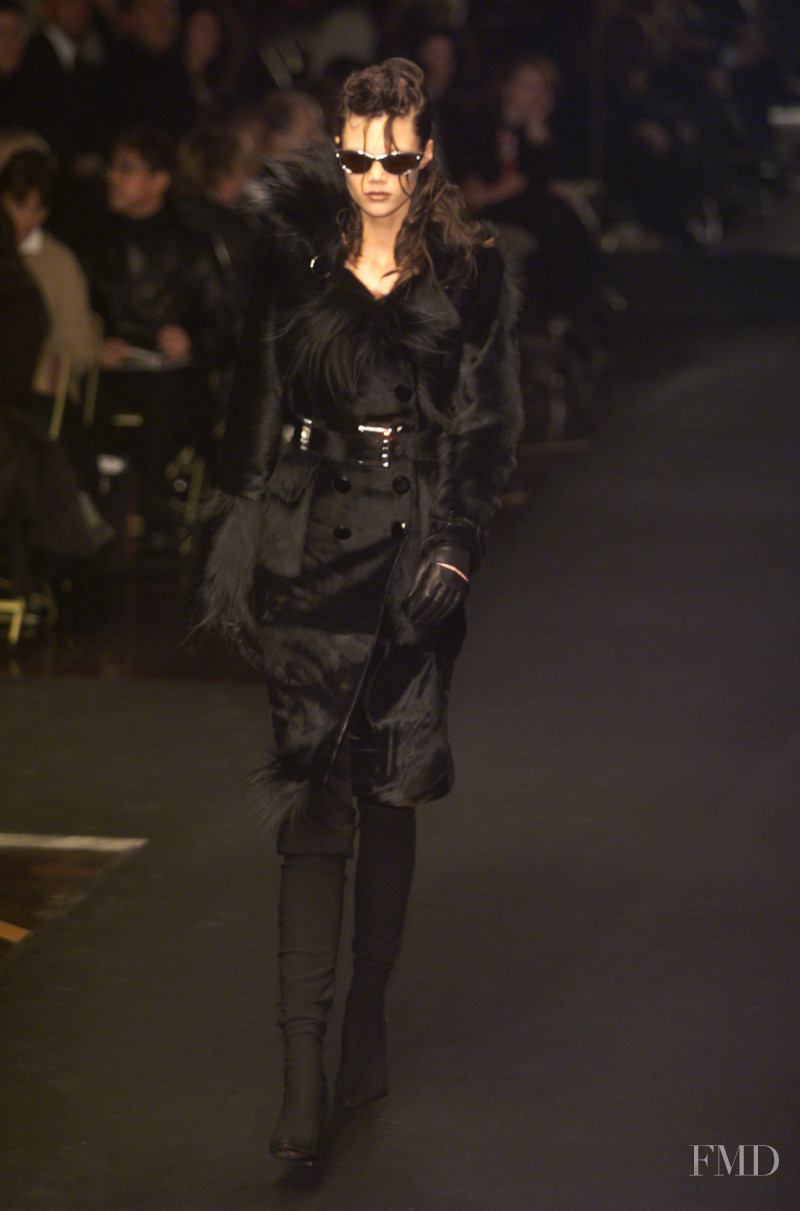 Gianfranco Ferré fashion show for Autumn/Winter 2001