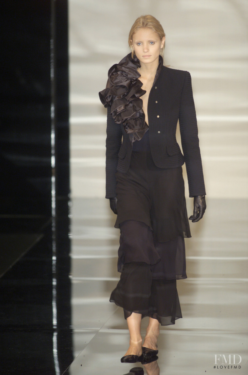 Giorgio Armani fashion show for Autumn/Winter 2001