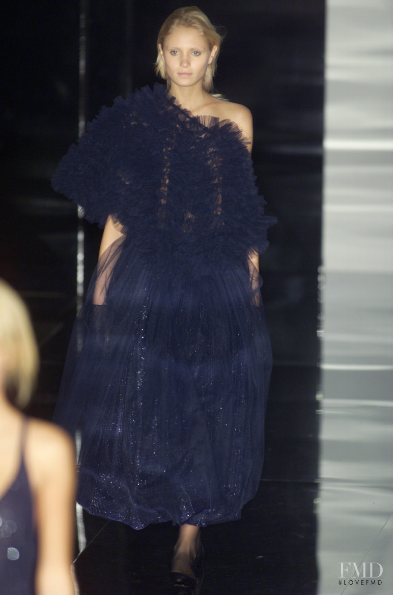 Giorgio Armani fashion show for Autumn/Winter 2001