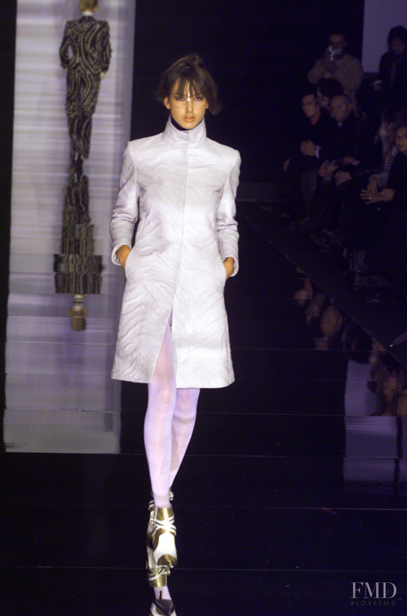 Guerriero fashion show for Autumn/Winter 2001