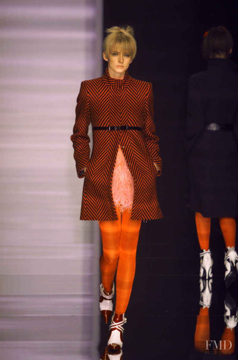 Guerriero fashion show for Autumn/Winter 2001