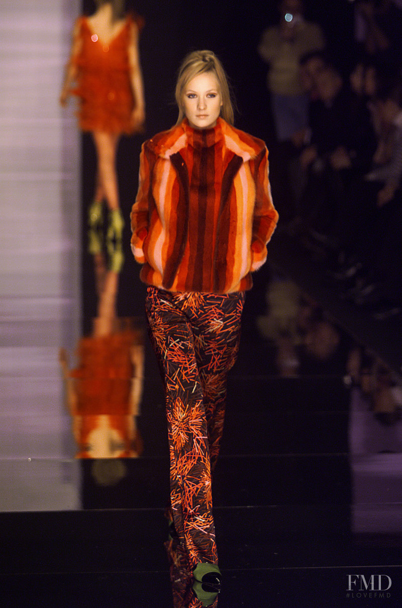 Guerriero fashion show for Autumn/Winter 2001