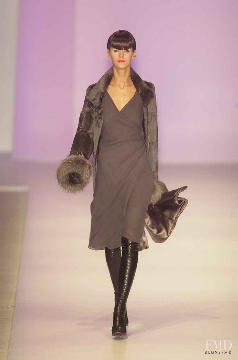 Guy Laroche fashion show for Autumn/Winter 2001