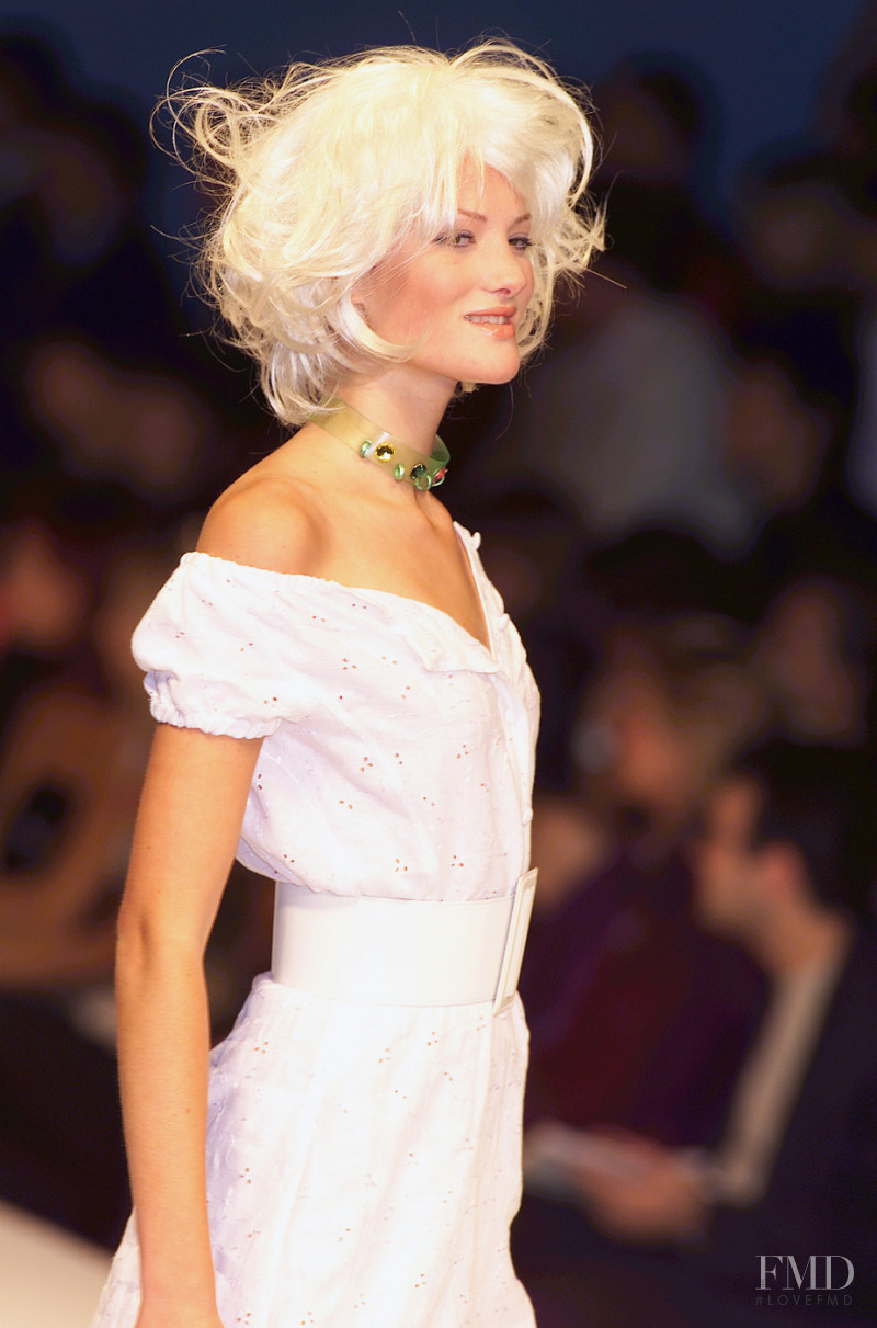 You Young Coveri fashion show for Spring/Summer 2001