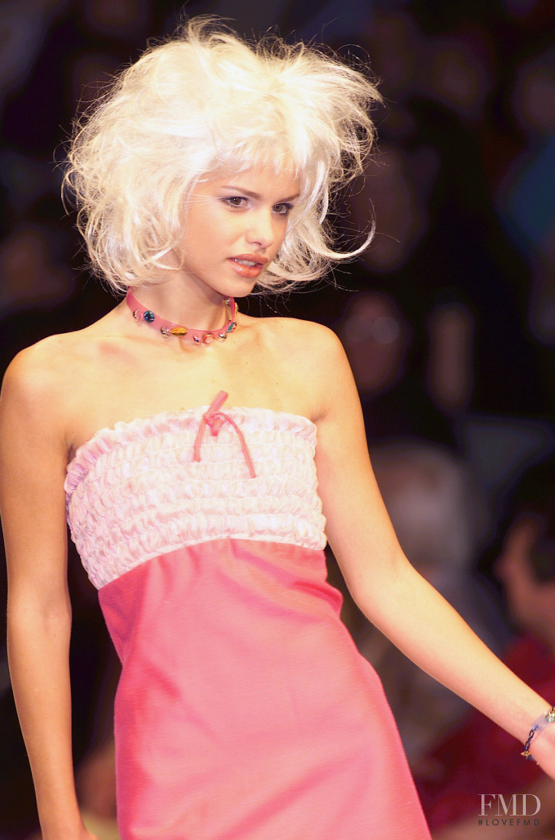 You Young Coveri fashion show for Spring/Summer 2001