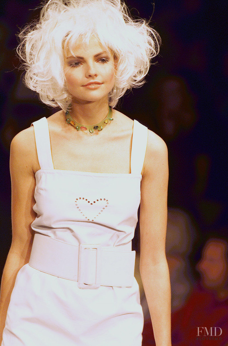 You Young Coveri fashion show for Spring/Summer 2001